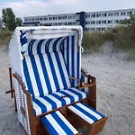 Direkt Am Mit Meerblick Inclusive Strandkorb In Der Saison Heiligenhafen